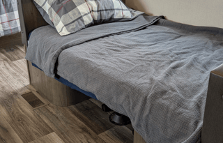 goFAR! 2021 Keystone Cougar 22MLS. Fully Equipped!