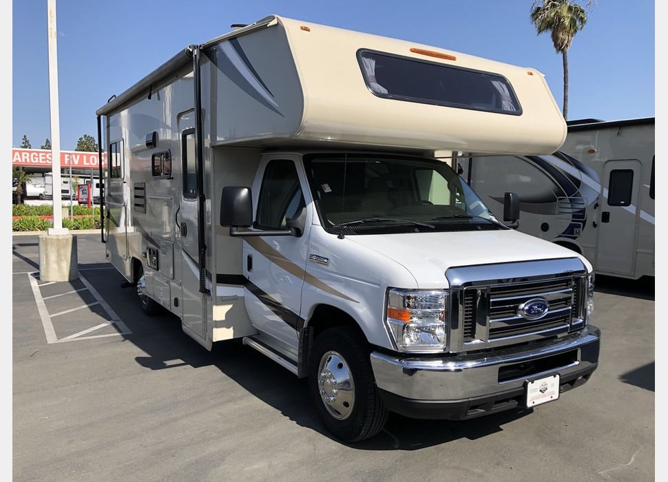 Class C Motor Home rentals in McClellan Park