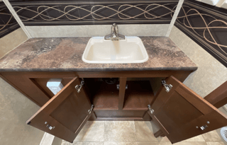 Ultimate home on wheels!-2013 Jayco Greyhawk 29KS