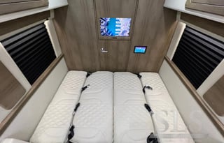 2024 Midwest Automotive Designs Daycruiser D6