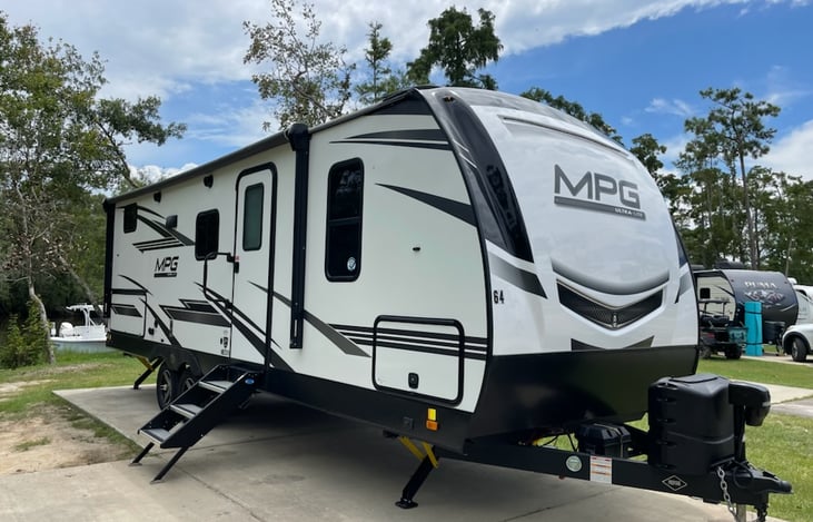 2022 MPG2500BH front view