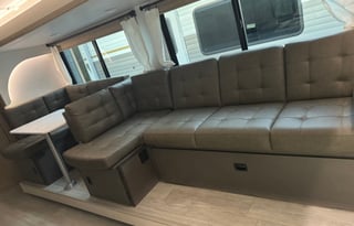 2025 Salem cruise lite - king bed with bunk beds!
