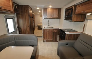 2021 Winnebago, Minnie Winnie 31h