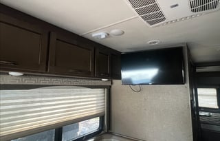 2017 Thor Motor Coach ACE 29.3
