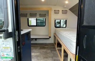 85 weekday special light, sleeps 5 2022  R Pod