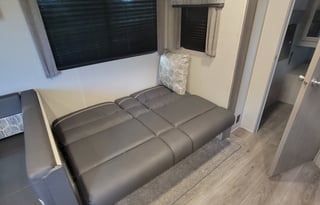 Spectacular and Super Comfortable Travel Trailer