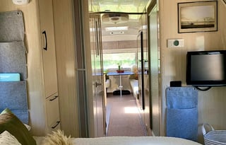 "LAPAZ" 2011 Airstream International Serenity 25FB