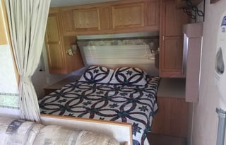 Yooper Camping Affordably! 2004 Jayflight Light