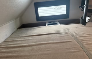 Cozy 23' Class C Motorhome | Sleeps 5