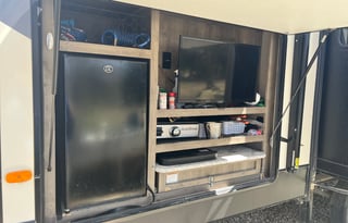 2019 Keystone Sprinter Campfire 33BH Delivery Only
