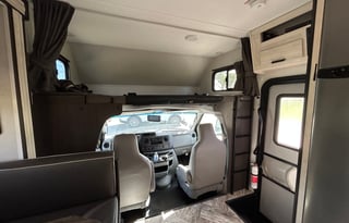 2023 Solar Dream Cruiser with 2 slides and 4 beds