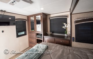 ALL INCLUSIVE Glamping in a 40 FT Travel Trailer !