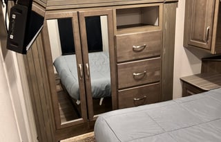 Spacious Keystone 5th Wheel