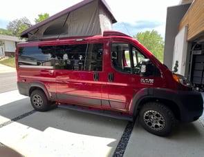 Pleasure-Way Tofino Std. Model