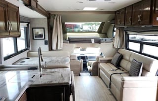 2020 Thor Motor Coach Magnitude BB35