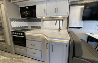 2024 Thor Motor Coach 36'