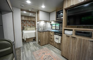 2022 Winnebago Minnie 2301 BHS