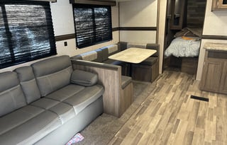 2021 CrossRoads RV Zinger Lite ZR280BH