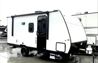New 2025 Keystone RV Passport Classic 170BH