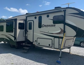 Prime Time RV Crusader 337QBH