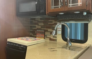 2016 Thor Motor Coach Chateau 31E Bunkhouse