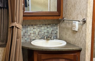2012 Keystone 28ft Fifth Wheel