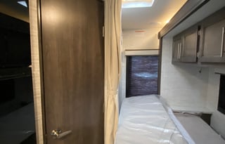 NEW 2025 Entegra Coach Odyssey SE 22CF 6-sleepers