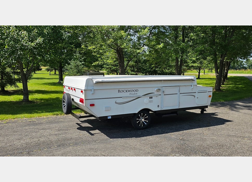 Pop-up Camper rentals in ROGERS