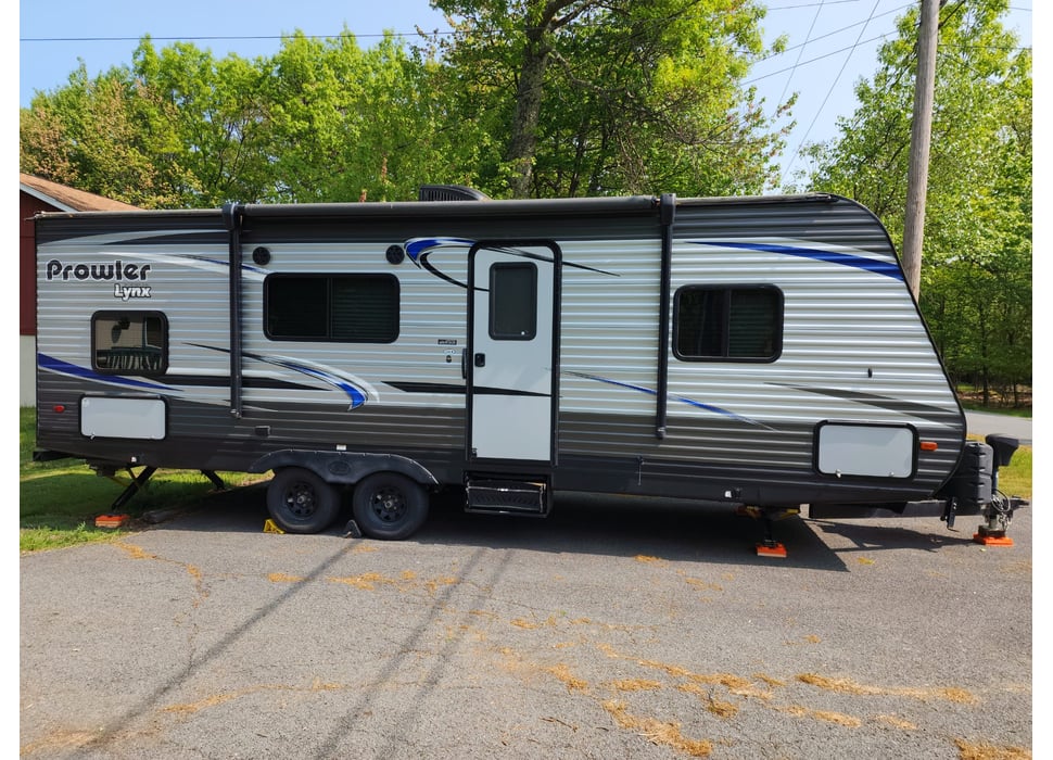 Travel Trailer rentals in Deptford