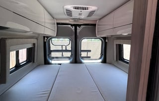 Rey & Ches RV Rental