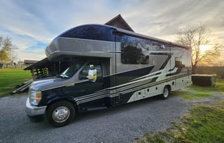 Super Nova - Luxury Basecamp (Veteran Owned)