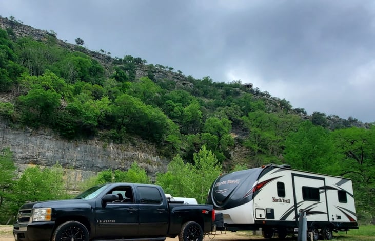 Easy tow with a half Ton. 
*Weight distribution Hitch recommended.