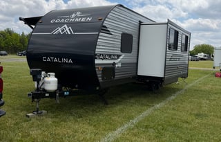 2025 Coachmen Catalina Summit