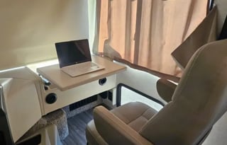 2024 Thor A.C.E. 32B - Style & Space for Family