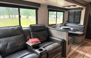 Modern comfort for a perfect glamping experience!