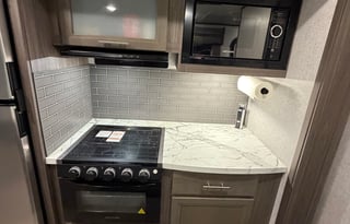 2021 Dutchmen RV Kodiak Ultimate 3321BHSL