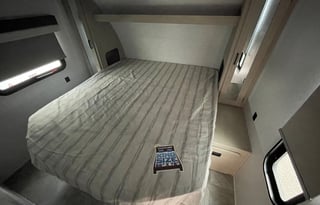 Pet Friendly Luxury Family Retreat on Wheels