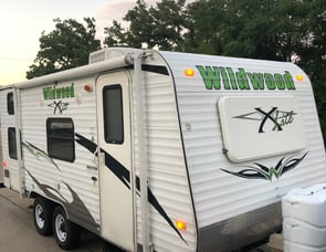 Forest River RV Wildwood X-Lite 18XLT