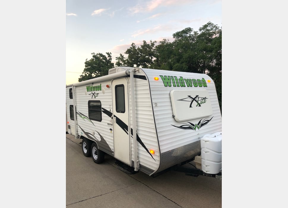 Travel Trailer rentals in Oak Point