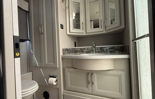 Leo's Legend- 2022 Holiday Rambler Navigator