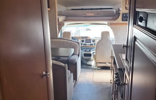 Suite RV Rentals | CLEAN | Family & Pet Friendly!