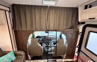 Forest River Sunseeker LE Model 2850SLE Motorhome