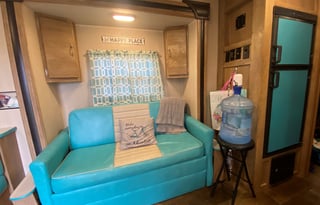 2017 Gulfstream Vintage Cruiser aka 'VINNY'