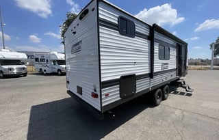 Lightweight Family Bunkhouse Getaway Camper