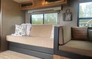 Pick the Chrysanthemum with Bloomin Bookings