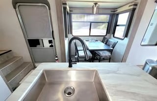 'Hilda' 2020 Wildwood Heritage Glen 378FL