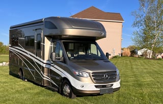 Beautiful, easy to drive escape-mobile.