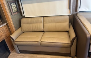 Luxury Family Bunkhouse -Sleeps 10-Fully Stocked