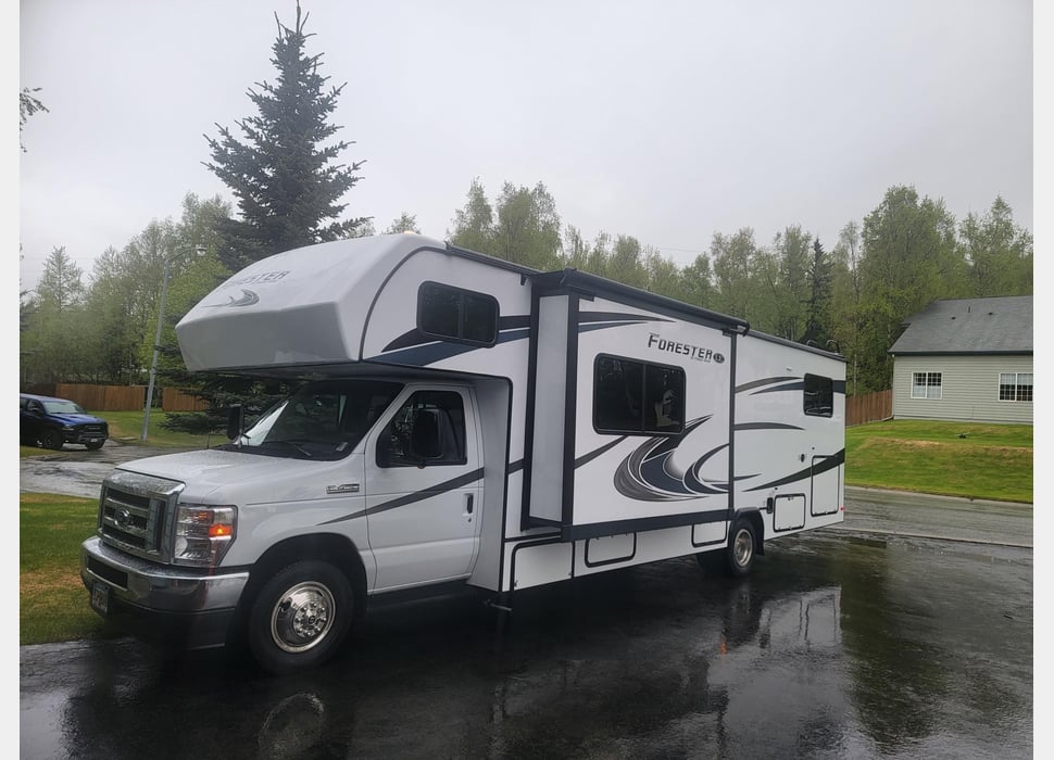 Class C Motor Home rentals in Anchorage