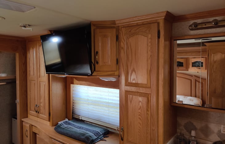 new 32" Roku smart TV